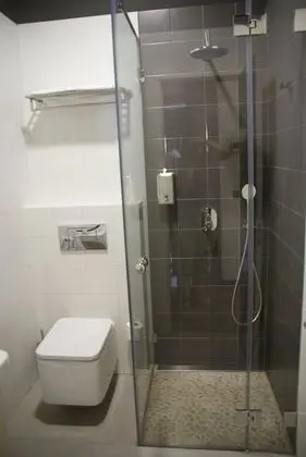 Tek Büyük Yataklı Oda, Özel Banyo