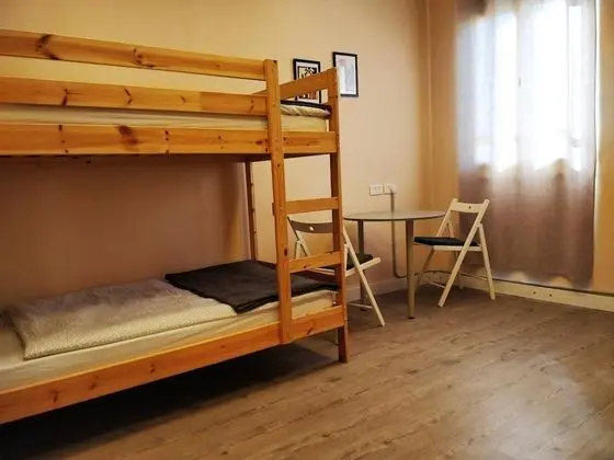 City Üç Kişilik Oda