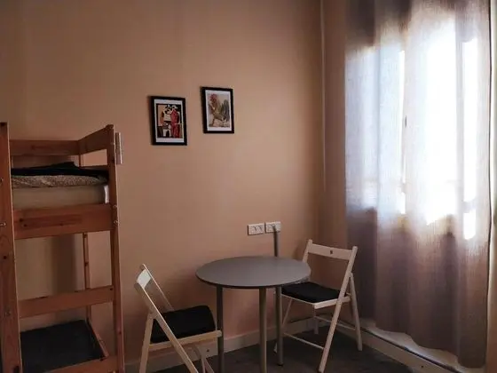 City Üç Kişilik Oda