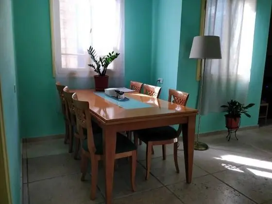 City Üç Kişilik Oda