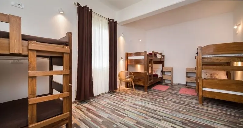 Classic Ortak Ranzalı Oda, Birden Çok Yatak, Şehir Manzaralı