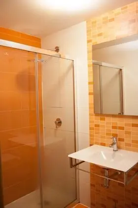 Ortak Ranzalı Oda, Karma Ranzalı Oda, Özel Banyo (1 Bed in 8 Bed Dorm)