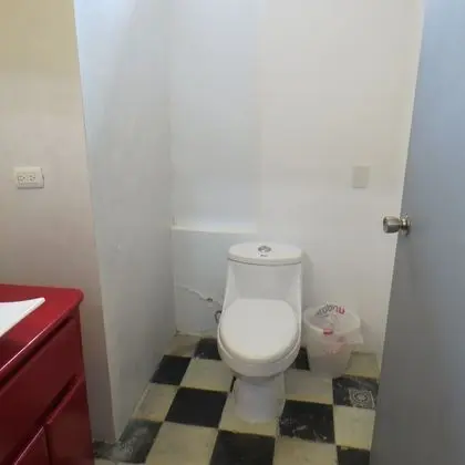 Private Room Queen Bed Private Bath