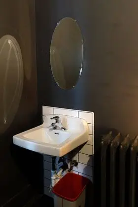 Oda, 2 Tek Kişilik Yatak