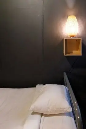 Oda, 2 Tek Kişilik Yatak