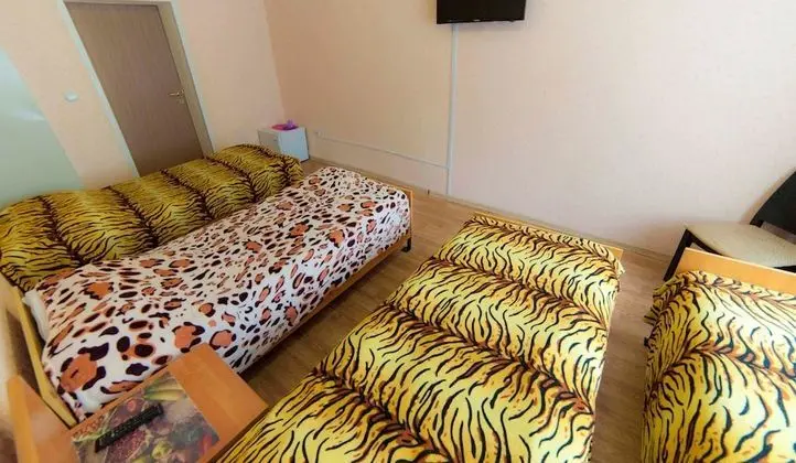 Dört Kişilik Oda, Birden Çok Yatak, Sigara İçilmez