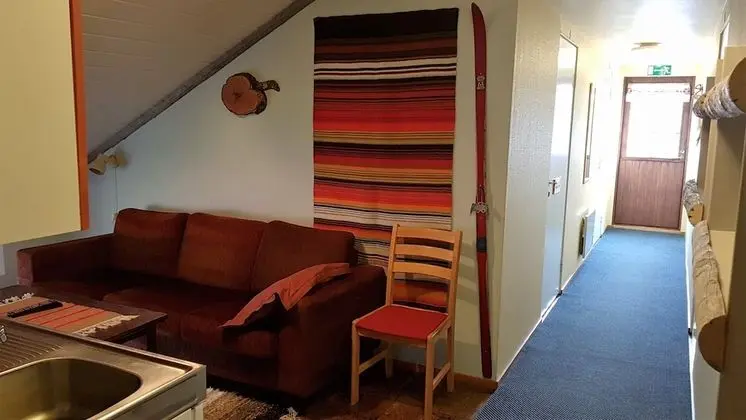 İki Ayrı Yataklı Oda, Ortak Banyo