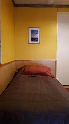 Tek Kişilik Oda, Ortak Banyo