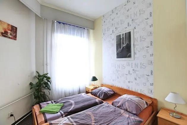 Economy İki Ayrı Yataklı Oda, Ortak Banyo