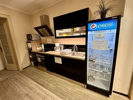 Economy Üç Kişilik Oda, Ortak Banyo