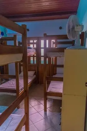 Ortak Ranzalı Oda, Sadece kadınlar için (8 camas)