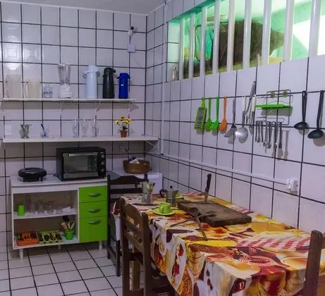 Ortak Ranzalı Oda, Sadece kadınlar için (8 camas)