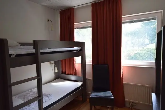 Family Oda, Özel Banyo (1 single and 2 bunk beds)