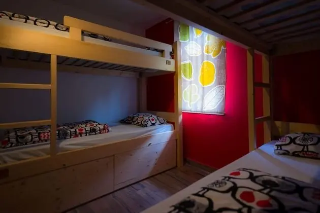 Standard Ortak Ranzalı Oda, Karma Ranzalı Oda (Max 6 people)