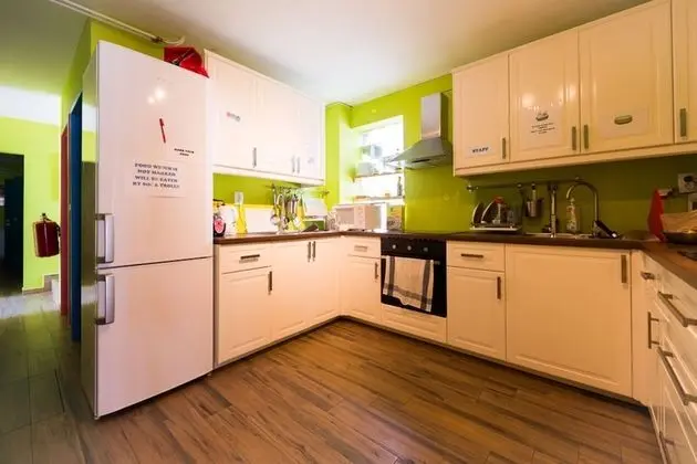 Tek Büyük Yataklı Oda, 1 Çift Kişilik Yatak