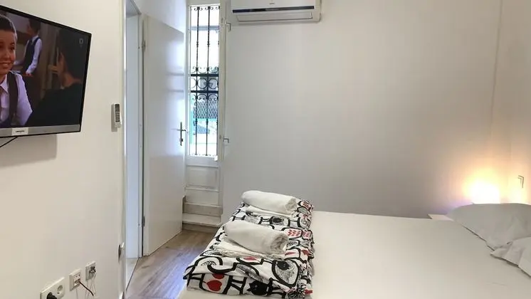 Basic Tek Büyük Yataklı Oda