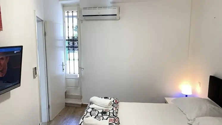 Basic Tek Büyük Yataklı Oda