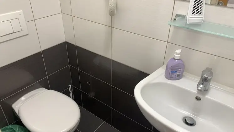 Basic Tek Büyük Yataklı Oda