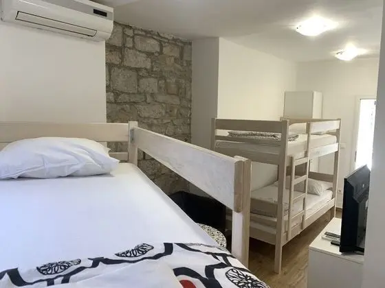 Economy Dört Kişilik Oda