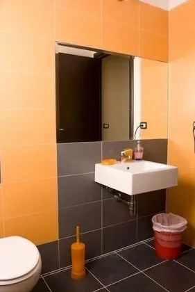 Shared Dormitory, 6 Mixed Dorm, Shared Bathroom