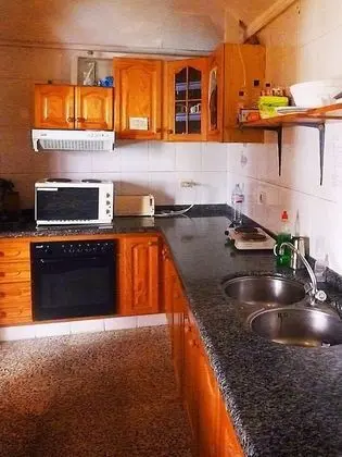 Tek Büyük veya İki Ayrı Yataklı Oda, Ortak Banyo