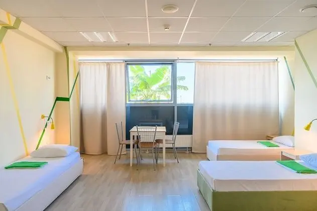 Ortak Ranzalı Oda, Sadece erkekler için (6 beds)