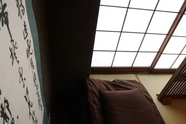 Ortak Ranzalı Oda, Sadece kadınlar için