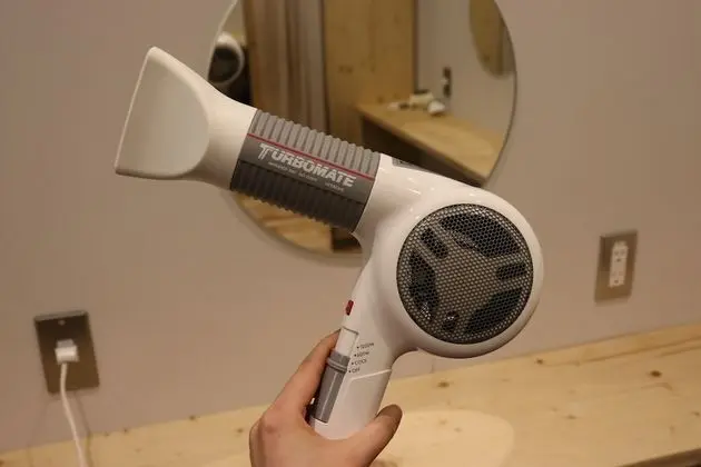 Ortak Ranzalı Oda, Karma Ranzalı Oda, Ortak Banyo (Over 17 yearsold Only,Self Bed Making)