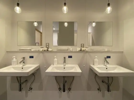 Ortak Ranzalı Oda, Sadece kadınlar için, Ortak Banyo (Over 17yearsold Only, Self Bed Making)