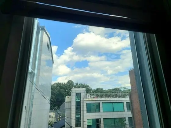 Deluxe Netflix Twin Room
