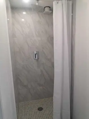 Basic Tek Büyük Yataklı Oda, 1 Çift Kişilik Yatak