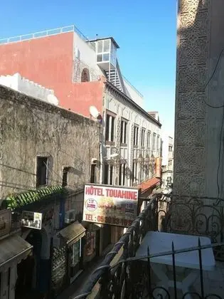 Üç Kişilik Oda