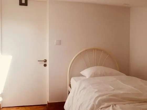 Tek Kişilik Oda, Ortak Banyo