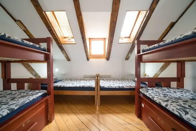 Bed in 6-Bed Mixed Dormitory Room