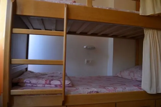 8 Bed Shared Dormitory
