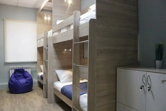 Basic Ortak Ranzalı Oda, Sadece erkekler için (8 beds)