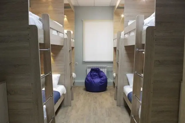 Basic Ortak Ranzalı Oda, Sadece erkekler için (8 beds)