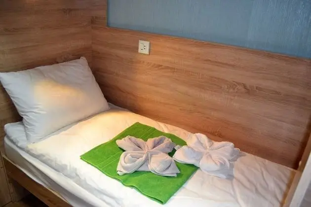 Basic Ortak Ranzalı Oda, Sadece erkekler için (8 beds)