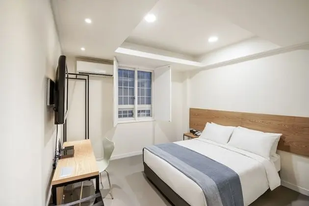 Standard Tek Büyük Yataklı Oda