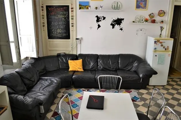 Dört Kişilik Oda, Sadece kadınlar için, Ortak Banyo