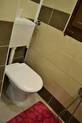 Dört Kişilik Oda, Sadece kadınlar için, Ortak Banyo