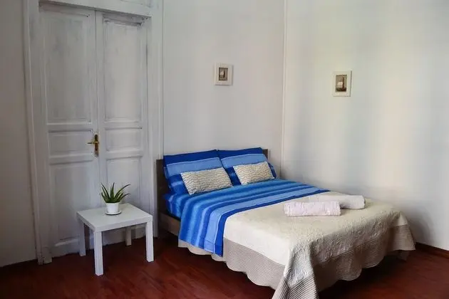 Economy Tek Büyük Yataklı Oda, Ortak Banyo