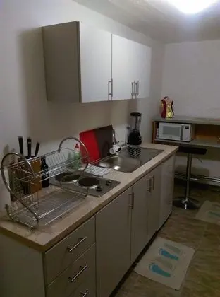 Basic Oda, Karma Ranzalı Oda, Ortak Banyo (R1)