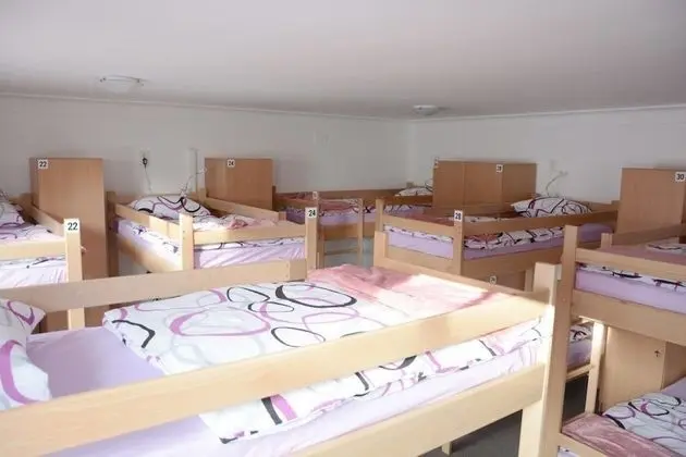 Basic Ortak Ranzalı Oda, Ortak Banyo (R2)
