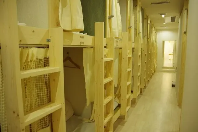 Ortak Ranzalı Oda, Sadece kadınlar için (40-Bed)