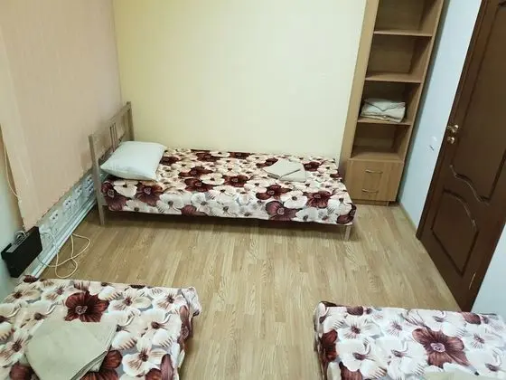 Economy Üç Kişilik Oda, Ortak Banyo