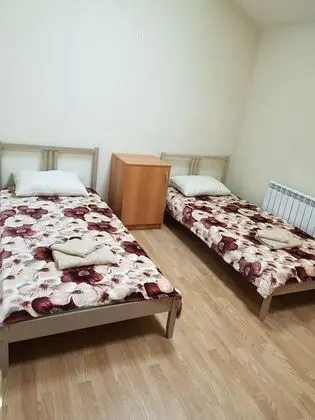 Economy Üç Kişilik Oda, Ortak Banyo