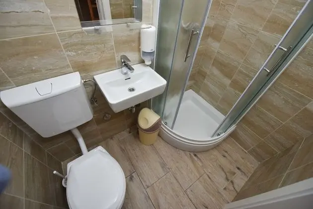 Standard Private Quadruple Room