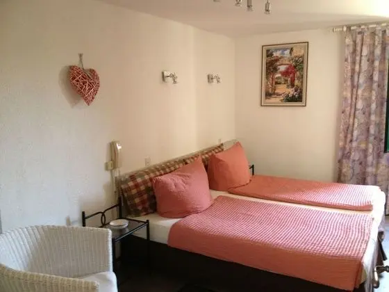 Tek Büyük Yataklı Oda