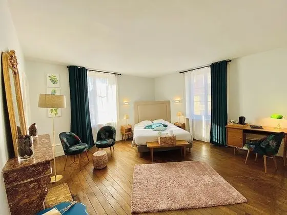 Classic Tek Büyük Yataklı Oda